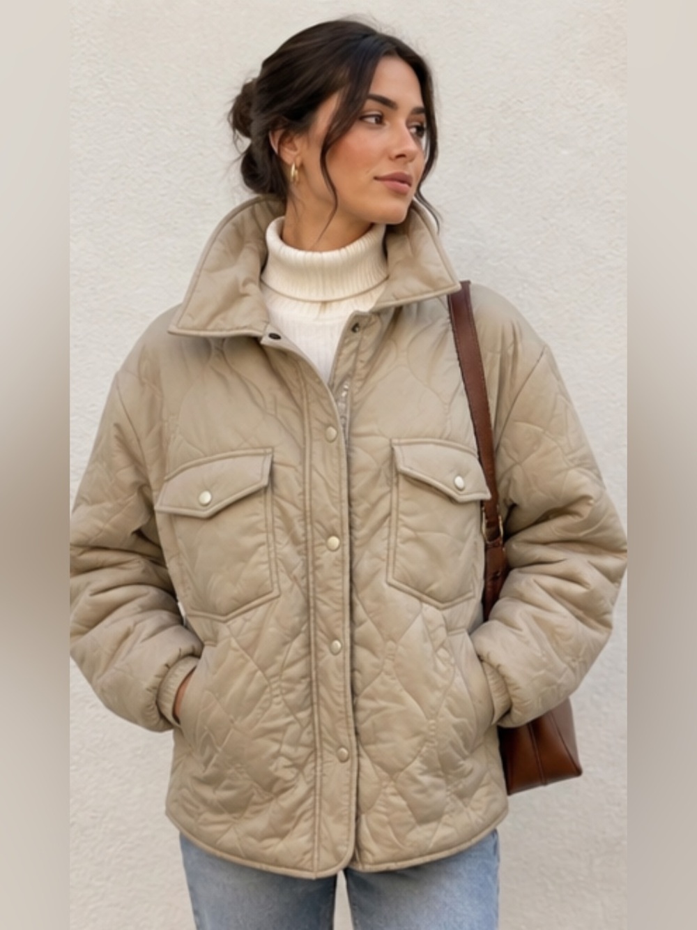 Ski resort vibes🆕 Women's Quilted Tan Jacket very lightweight soft and cozy.